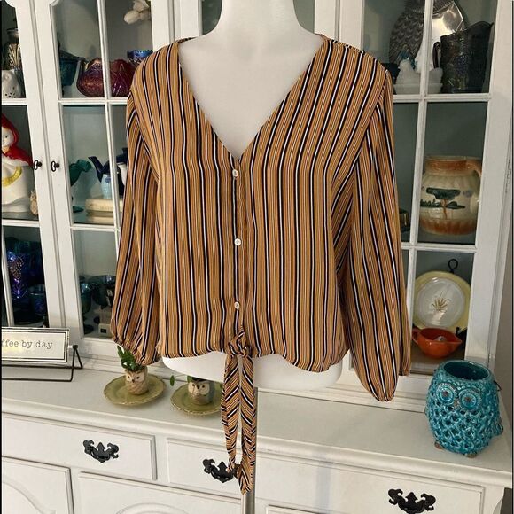 Striped tie-front blouse | L | Daisy May - Picture 4 of 7